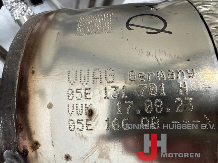 Katalysator van een Volkswagen Golf VIII (CD1) 1.5 eTSI 16V 2024