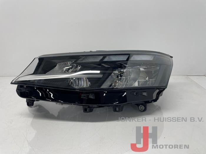 Nowe Reflektor lewy Volkswagen Multivan T7 Cena € 574,75 Z VAT oferowane przez Jonker - Huissen B.V.
