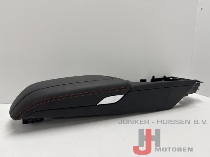 Używane Konsole srodkowe Audi R8 Spyder (4S9/4SR) Cena na żądanie oferowane przez Jonker - Huissen B.V.