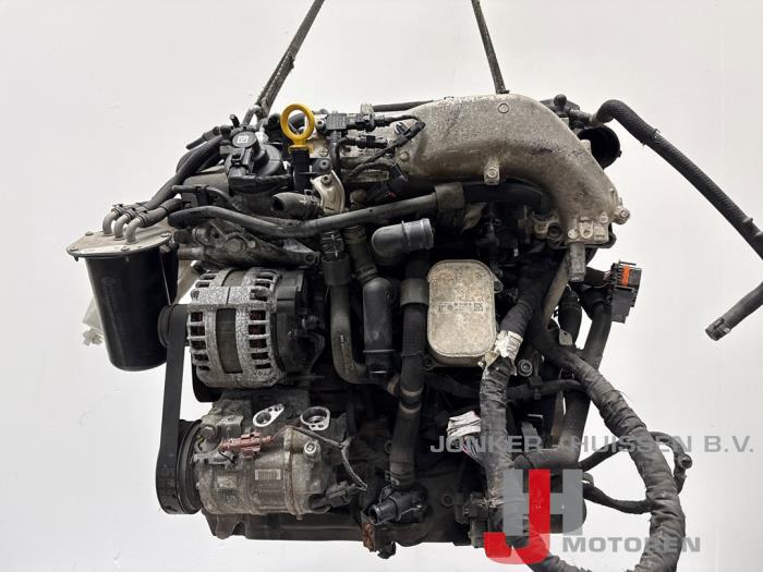 Gebrauchte Motor Volkswagen Golf VIII (CD1) 2.0 TDI BlueMotion 16V Preis € 4.537,50 Mit Mehrwertsteuer angeboten von Jonker - Huissen B.V.