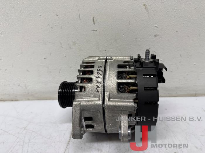 Gebrauchte Dynamo Mercedes E (W213) E-200 2.0 Turbo 16V Preis € 272,25 Mit Mehrwertsteuer angeboten von Jonker - Huissen B.V.