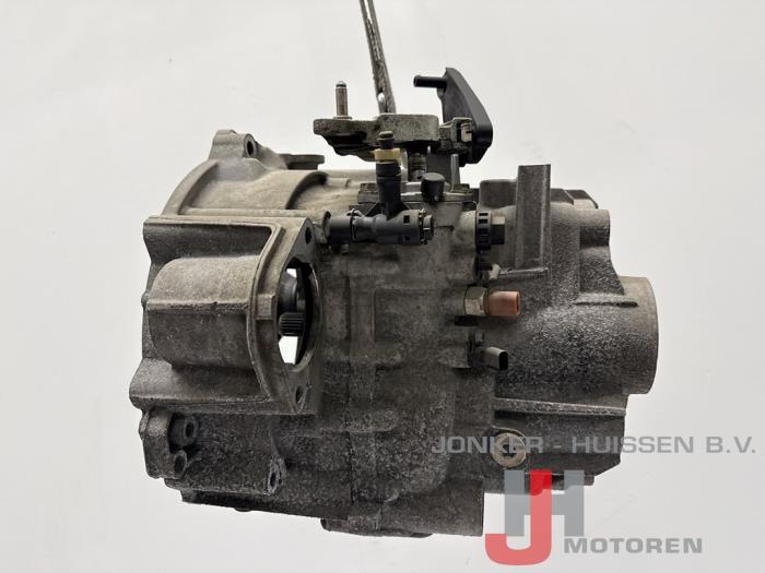 Usagé Boîte de vitesse Audi Q3 (8UB/8UG) 2.0 TDI 16V 150 Quattro Prix € 1.028,50 Prix TTC proposé par Jonker - Huissen B.V.