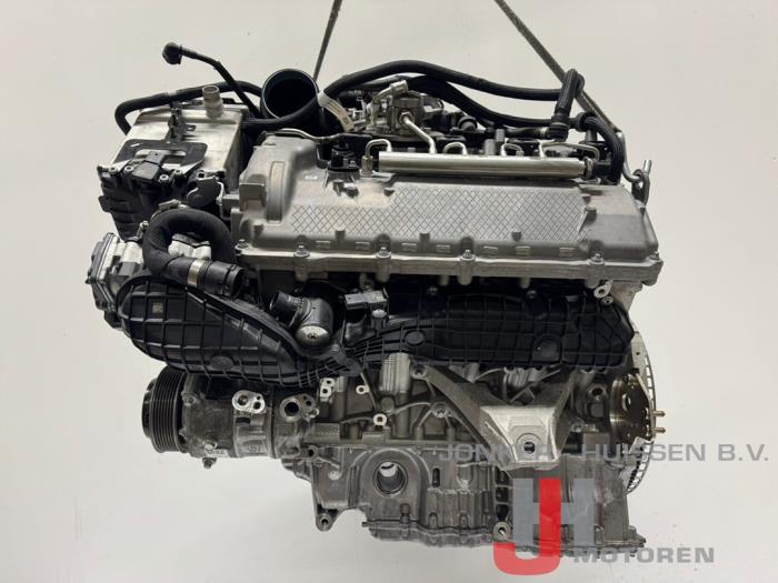 Używane Silnik BMW M5 (F90) 4.4 xDrive V8 32V TwinPower Turbo Cena € 19.965,00 Z VAT oferowane przez Jonker - Huissen B.V.