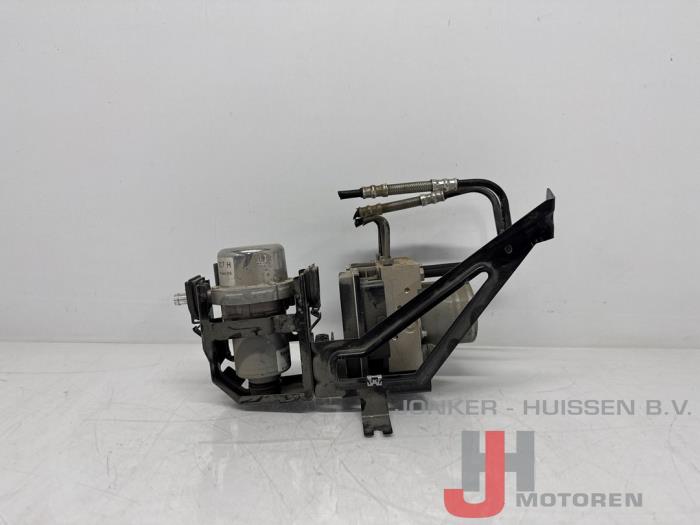 Bloc ABS d'un Audi R8 (422/423) 5.2 V10 40V FSI Quattro 2013