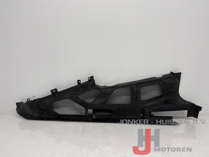 Used Engine cover Lamborghini Huracan 5.2 V10 LP 610-4 Price on request offered by Jonker - Huissen B.V.