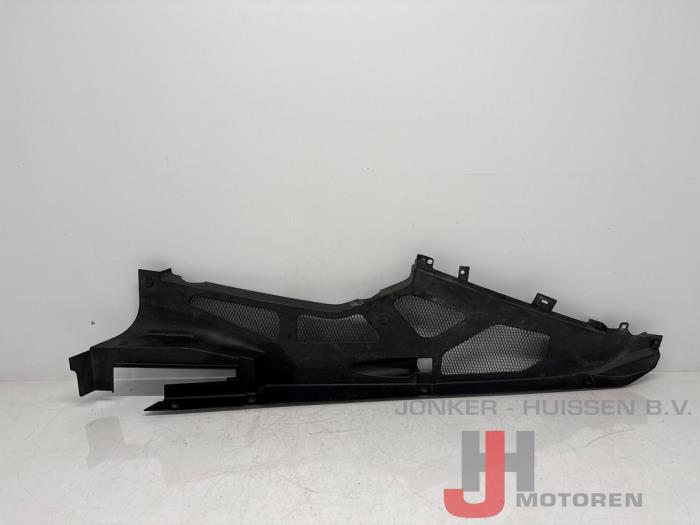 Used Engine cover Lamborghini Huracan 5.2 V10 LP 610-4 Price on request offered by Jonker - Huissen B.V.