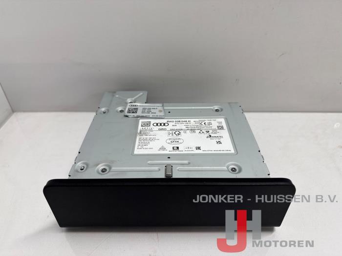 Nuevos Módulo electrónico central Audi A5 Sportback (F5A/F5F) Precio de solicitud ofrecido por Jonker - Huissen B.V.
