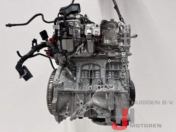 Engine Mercedes A (177.0), 2018 / 2026 1.3 A-200 Turbo 16V, Hatchback, Petrol, 1.332cc, 120kW (163pk), FWD, M282914, 2018-03 / 2026-12, 177.087 (Used)