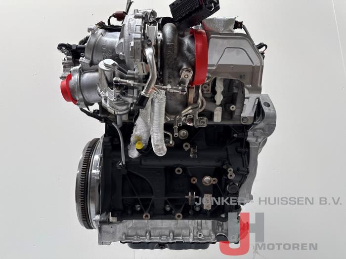 Neue Motor Volkswagen Golf VIII (CD1) 2.0 GTI 16V Preis € 6.352,50 Mit Mehrwertsteuer angeboten von Jonker - Huissen B.V.