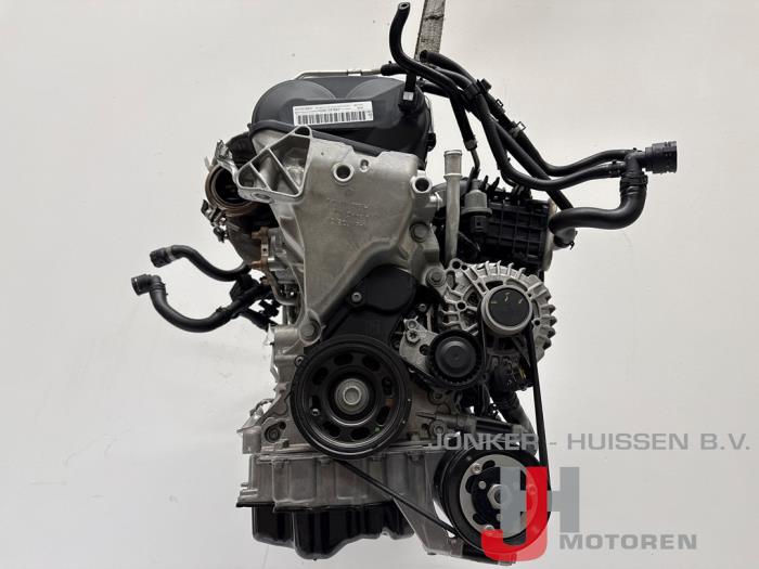 Engine from a Volkswagen Tiguan (AD1) 1.4 TSI 16V 4Motion 2021