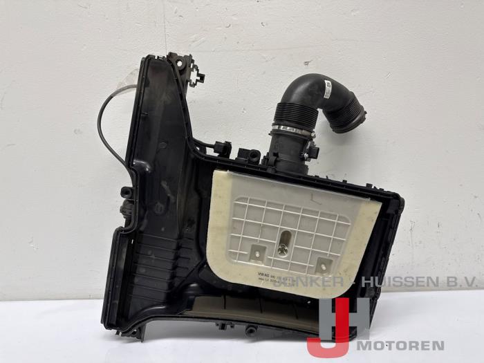 Gebrauchte Luftfiltergehäuse Audi Q7 (4MB/4MG) 3.0 TDI V6 24V Preis auf Anfrage angeboten von Jonker - Huissen B.V.