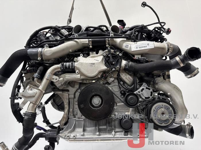 Nowe Silnik Audi RS7 Sportback (4KA) 4.0 V8 TFSI Mild Hybrid 32V Cena na żądanie oferowane przez Jonker - Huissen B.V.