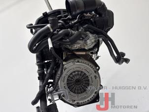 Engine from a Volkswagen Golf VII (AUA) 1.5 TSI Evo BlueMotion 16V 2020