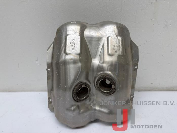 Neue Abdeckblech Motor BMW M5 (F90) 4.4 CS V8 32V TwinPower Turbo Preis auf Anfrage angeboten von Jonker - Huissen B.V.