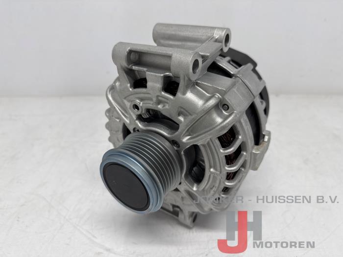Dynamo from a Volkswagen Golf VIII (CD1) 2.0 TSI R 16V 4Motion 2024