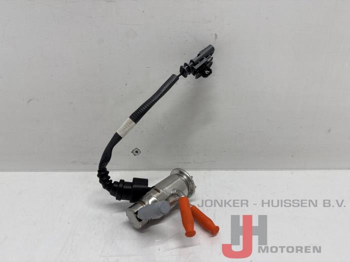 Nuevos Inyector Adblue Jeep Compass II (MP) 2.0 Multijet II 140 16V 4x4 Precio de solicitud ofrecido por Jonker - Huissen B.V.