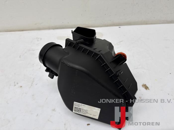 Nya Luftfilterhus BMW 5 serie (G30) 520i 2.0 TwinPower Turbo 16V Pris på förfrågan erbjuds av Jonker - Huissen B.V.