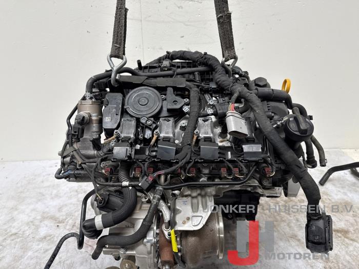 Engine from a Volkswagen Golf VII (AUA) 2.0 GTI 16V 2020