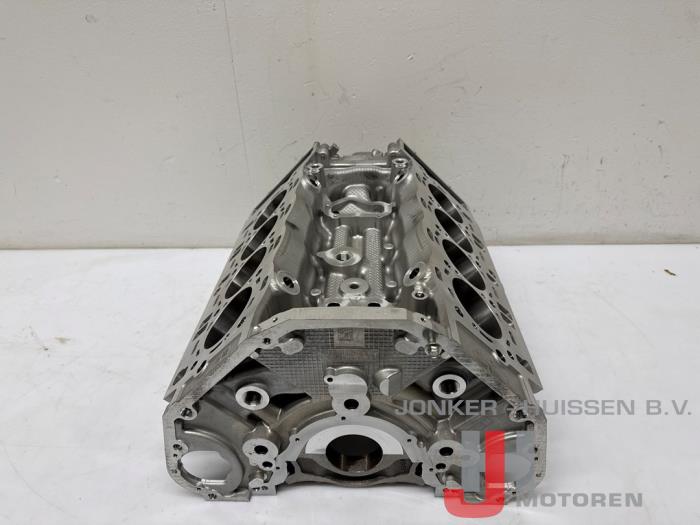 New Engine crankcase BMW M5 (F90) 4.4 Competition V8 32V TwinPower Turbo Price on request offered by Jonker - Huissen B.V.