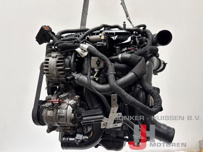 Usados Motor Volkswagen Golf VIII (CD1) 2.0 GTI Clubsport 16V Precio € 5.747,50 IVA incluido ofrecido por Jonker - Huissen B.V.
