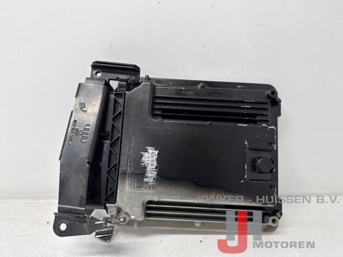 Used Engine management computer Audi R8 Spyder (427/429) 5.2 V10 40V FSI Quattro Price on request offered by Jonker - Huissen B.V.