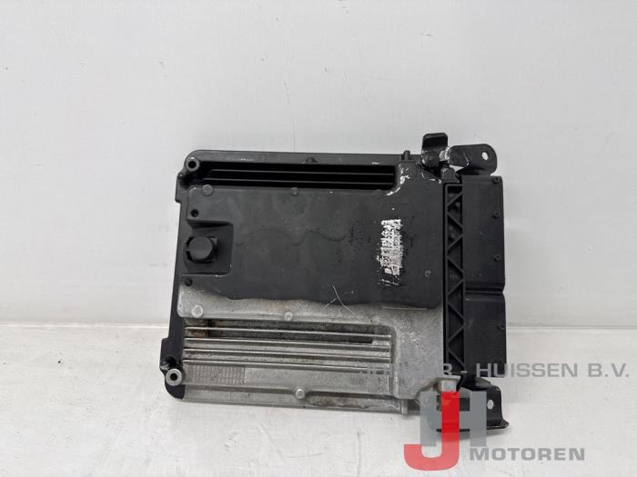 Used Engine management computer Audi R8 Spyder (427/429) 5.2 V10 40V FSI Quattro Price on request offered by Jonker - Huissen B.V.