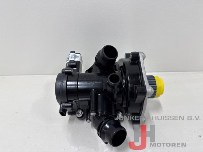 Nya Vattenpump Volkswagen Golf VII (AUA) 2.0 GTI 16V Pris € 298,87 Inklusive moms erbjuds av Jonker - Huissen B.V.