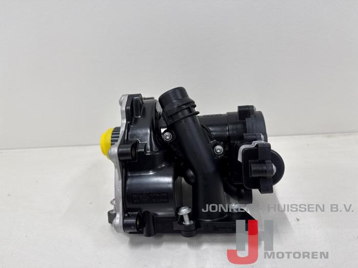 Nya Vattenpump Volkswagen Golf VII (AUA) 2.0 GTI 16V Pris € 298,87 Inklusive moms erbjuds av Jonker - Huissen B.V.