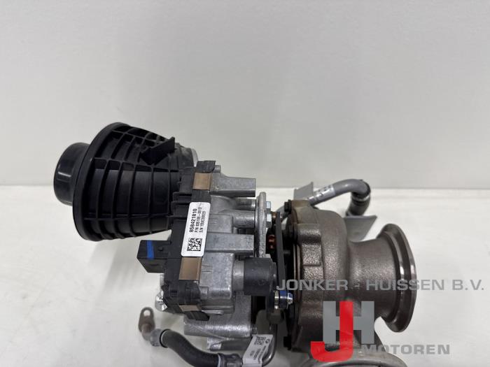 Nowe Turbo BMW 5 serie (G30) 530d 3.0 TwinPower Turbo 24V Cena € 907,50 Z VAT oferowane przez Jonker - Huissen B.V.