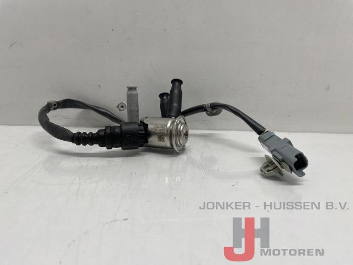 Nuevos Inyector Adblue Mercedes Citan (420.6) 1.5 110 CDI Precio de solicitud ofrecido por Jonker - Huissen B.V.