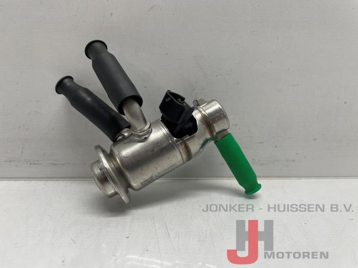 Nuevos Inyector Adblue Mercedes Citan (420.6) 1.5 110 CDI Precio de solicitud ofrecido por Jonker - Huissen B.V.