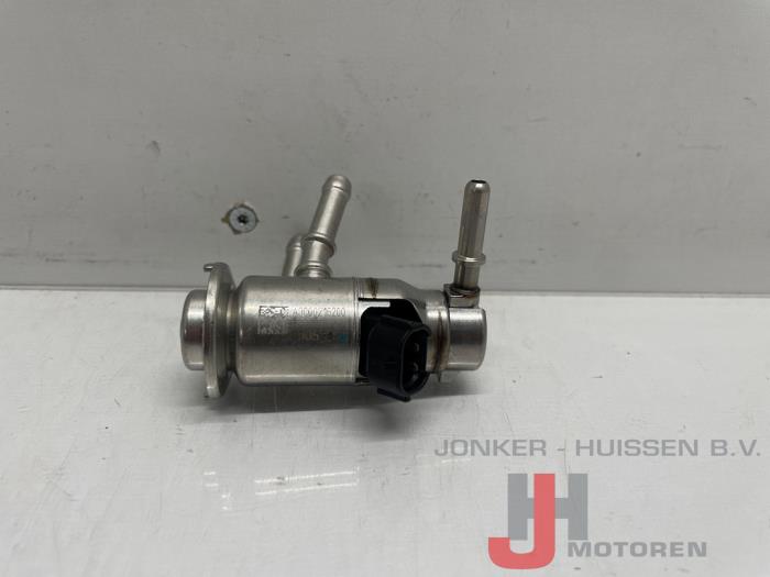 Nuevos Inyector Adblue Nissan NP 300 Navara (D23) 2.3 dCi twinturbo 16V 4x4 Precio de solicitud ofrecido por Jonker - Huissen B.V.