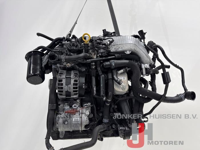 Usados Motor Volkswagen Golf VIII (CD1) 2.0 TDI BlueMotion 16V Precio € 5.142,50 IVA incluido ofrecido por Jonker - Huissen B.V.