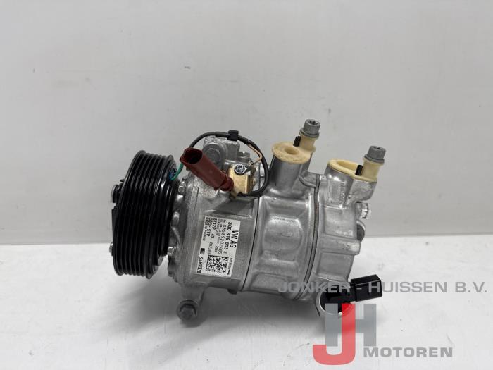 Usagé Compresseur de clim Volkswagen Golf VIII (CD1) 2.0 TSI R 16V 4Motion Prix € 151,25 Prix TTC proposé par Jonker - Huissen B.V.