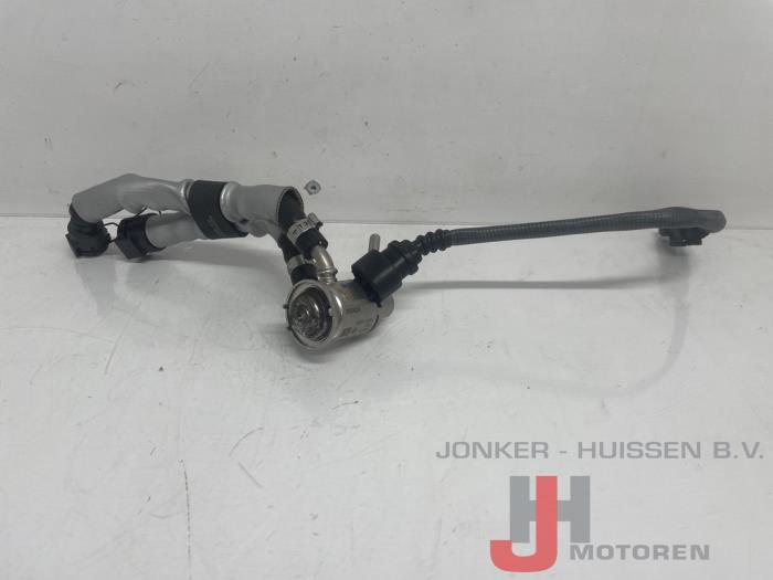 Nowe Wtryskiwacz AdBlue BMW X7 xDrive40d 3.0 24V Mild Hybrid Cena na żądanie oferowane przez Jonker - Huissen B.V.