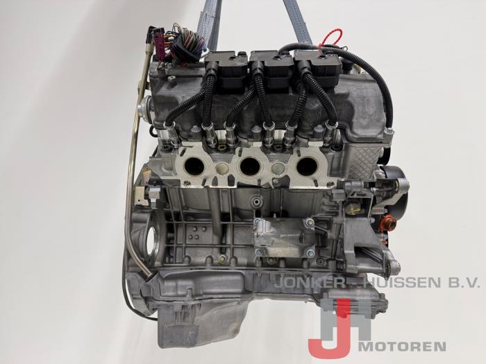 New Engine Mercedes C (W203) 2.6 C-240 V6 18V Price on request offered by Jonker - Huissen B.V.