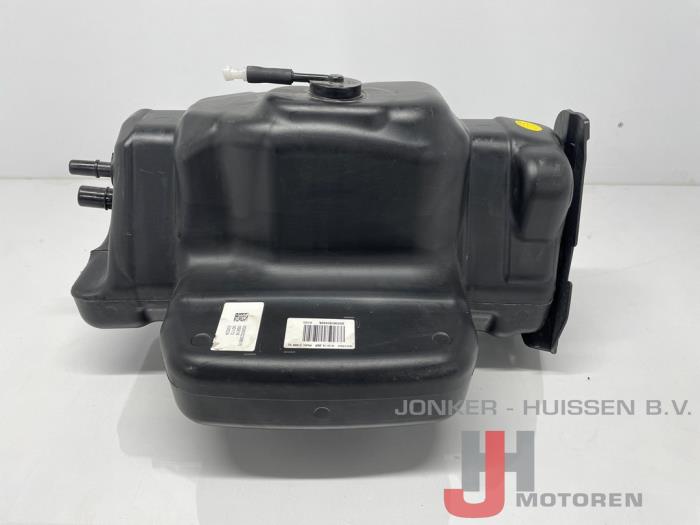 Gebrauchte Adblue Tank Iveco New Daily VI 50C18, 60C18 Preis € 647,35 Mit Mehrwertsteuer angeboten von Jonker - Huissen B.V.
