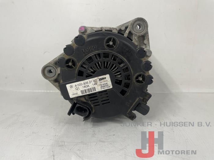 Begagnade Dynamo Mercedes ML III AMG (166) 5.5 ML-63 AMG V8 32V Biturbo Pris € 181,50 Inklusive moms erbjuds av Jonker - Huissen B.V.