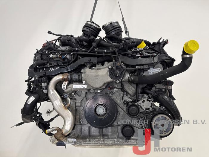 Używane Silnik Lamborghini Urus 4.0 V8 Cena € 30.250,00 Z VAT oferowane przez Jonker - Huissen B.V.