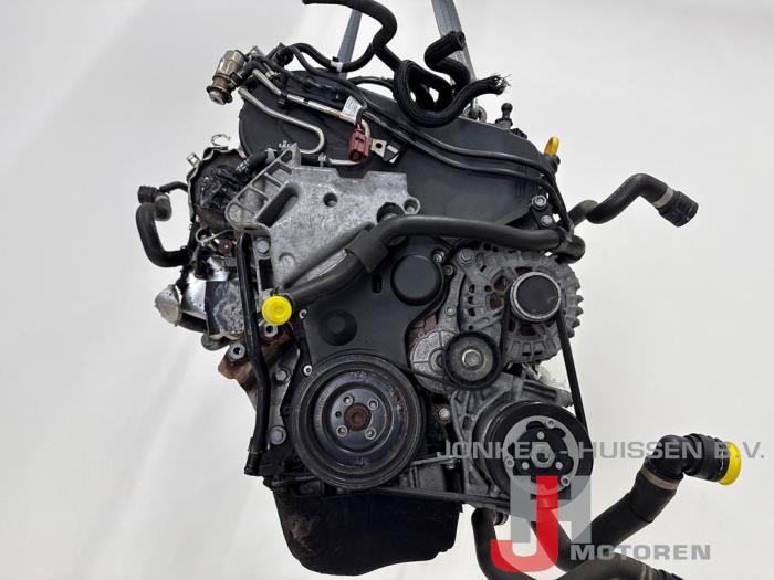 Motor van een Volkswagen Passat Variant (3G5) 2.0 TDI 16V 190 4Motion 2020