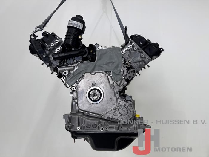 Nuevos Motor Volkswagen Amarok 3.0 TDI V6 24V 4Motion Precio € 10.285,00 IVA incluido ofrecido por Jonker - Huissen B.V.