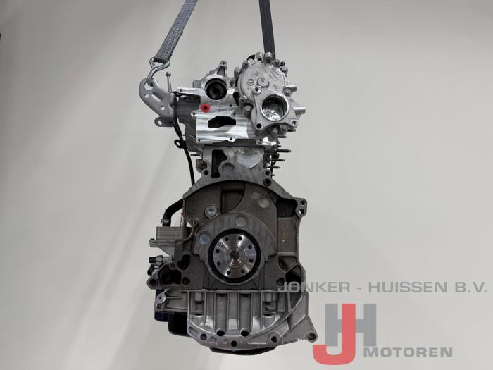 New Engine Peugeot Boxer (U9) 2.2 HDi 150 Euro 5 Price € 4.537,50 Inclusive VAT offered by Jonker - Huissen B.V.