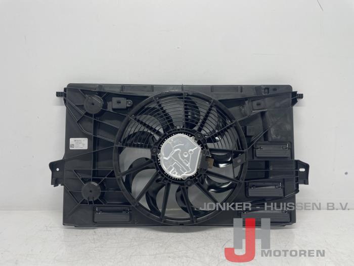 Nowe Wentylator Renault Megane E-Tech (RCB) 60 kWh Cena € 363,00 Z VAT oferowane przez Jonker - Huissen B.V.