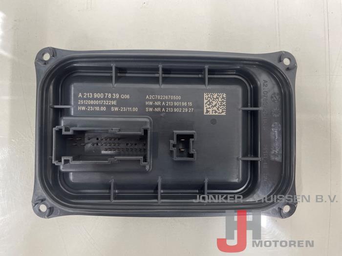 Neue Modul LED-Scheinwerfer Mercedes A (177.0) 1.3 A-200 Turbo 16V Preis € 121,00 Mit Mehrwertsteuer angeboten von Jonker - Huissen B.V.