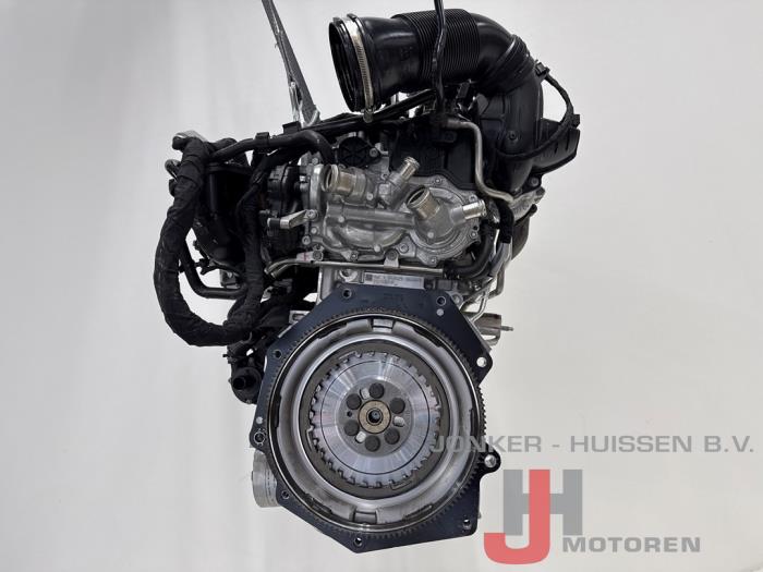 Engine from a Seat Arona (KJX) 1.0 TSI 12V 2025