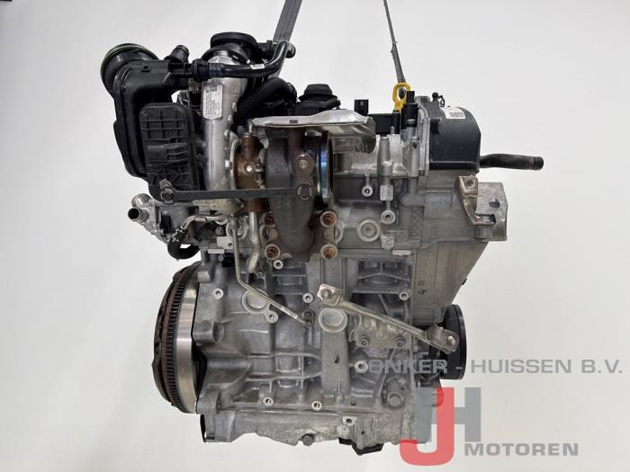 Engine from a Seat Leon Sportstourer (KLF) 1.5 TSI 16V 2025