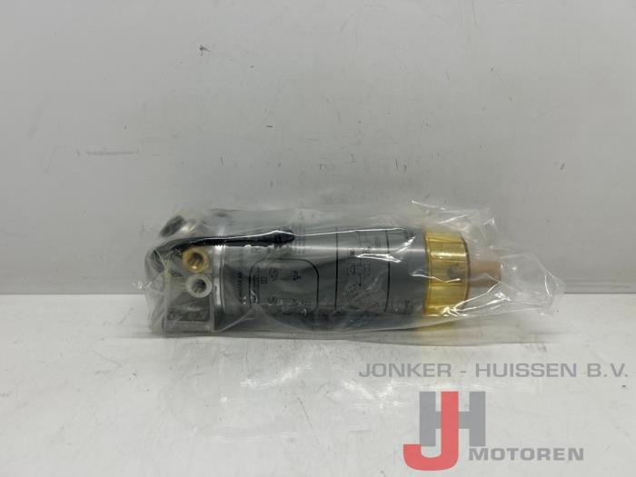 Neuf Filtre à carburant Mercedes Axor Prix € 181,50 Prix TTC proposé par Jonker - Huissen B.V.
