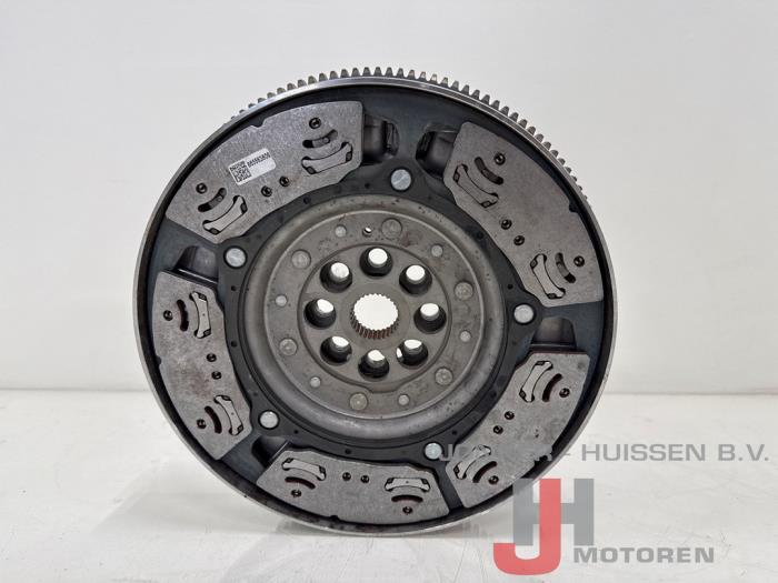 New Flywheel BMW 1 serie (F40) 118i 1.5 TwinPower 12V Price € 453,75 Inclusive VAT offered by Jonker - Huissen B.V.