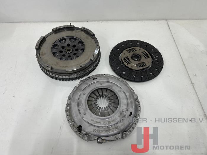 New Flywheel Mercedes Sprinter 3,5t (907.6/910.6) 315 CDI 2.0 D RWD Price € 726,00 Inclusive VAT offered by Jonker - Huissen B.V.