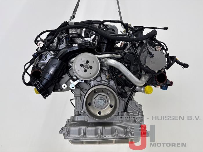 Nowe Silnik Audi A6 Avant (C8) 3.0 V6 24V 55 TFSI Mild Hybrid Quattro Cena € 16.637,50 Z VAT oferowane przez Jonker - Huissen B.V.